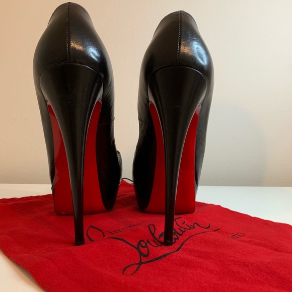Christian Louboutin Shoes - Christian Louboutin